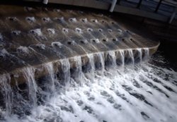Waterfall on the old canal at Gunwharf Quays.

Taken: 20th March 2006 Wallpaper