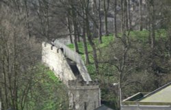 Continuation of City Wall walk after Skeldergate bridge, York. Wallpaper