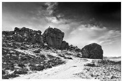 Cow and Calf rocks, Ilkley, West Yorkshire Wallpaper