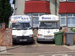 Maybank Ave Sudbury Town Middx Wallpaper