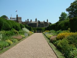 A picture of Walmer Castle & Garden Wallpaper