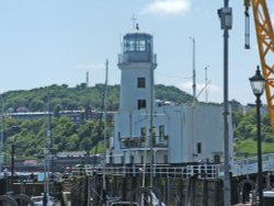Lighthouse south bay Scarborough =) (05-06-2006) Wallpaper