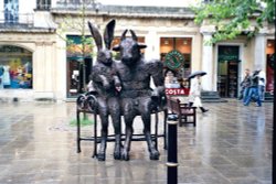 Cheltenham Wallpaper