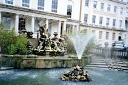 Cheltenham Wallpaper