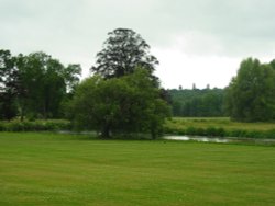 The River Test from the terrace at Broadlands, home of Lord Mountbatten and his heirs. Wallpaper