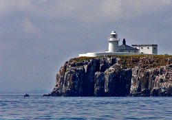 Inner Farne Lighthouse in Northumberland Wallpaper