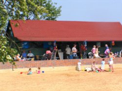 Maldon, Essex.  Childrens Sand Pit and another Refreshment Area Wallpaper