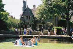 Bourton on the Water, Gloucestershire Wallpaper