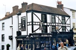 Tunbridge Wells - High Street Wallpaper