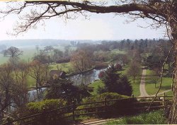River Avon from Warwick Castle Wallpaper