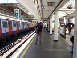 Earl`s Court Station