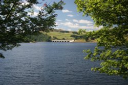 Looking across the Ladybower resevoir, Derbyshire Wallpaper