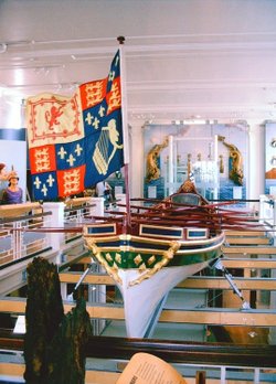 The sloop that brought Admiral Nelson on land after his death. - HMS Victory Museum, Portsmouth