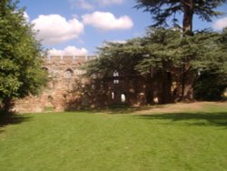 Acton burnell castle, Shropshire Wallpaper