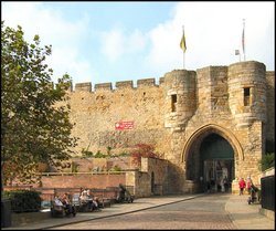 A picture of Lincoln Castle Wallpaper