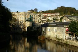Day out in bath 27th oct 2006. taken with canon 300d. Wallpaper