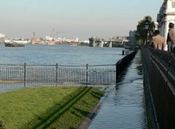 Very High Tide at Greenwich Wallpaper