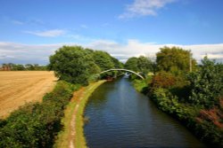 Bridgewater Canal, Preston Brook, Cheshire. Wallpaper