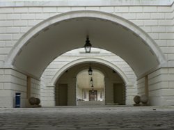 The road through The Queen's House, Greenwich Wallpaper