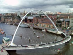 Gateshead Millennium Bridge viewed from the Baltic Arts Centre - July 2005 Wallpaper