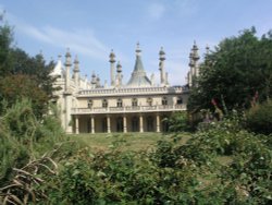 The Brighton Royal Pavilion (Palace)in Brighton Wallpaper