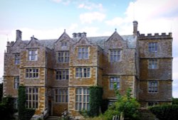 Chastleton Hall, Chastleton, Oxfordshire Wallpaper