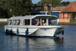 The Norfolk Broads, Wroxham, Norfolk Wallpaper