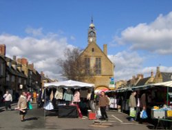 Street Market at Moreton-in-Marsh, Gloucestershire Wallpaper