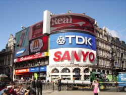 Picadilly Circus, London Wallpaper