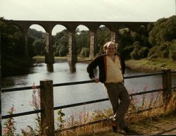 A picture of Edgworth Wallpaper