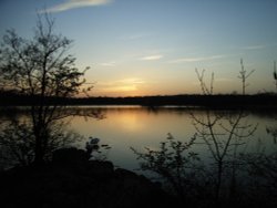 Sunset over Groby Pool, Leicestershire Wallpaper