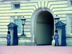 Buckingham Palace guards. Wallpaper