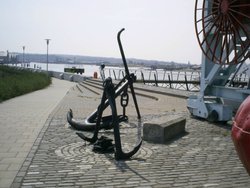 Old Anchor's Wallpaper