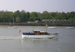 River Medway. Wallpaper