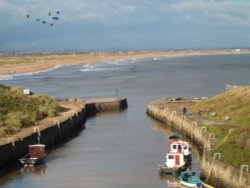 Views of the Harbour and Beach at Seaton Sluice, Northumberland Wallpaper