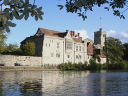 Archbishop's Palace stands on the east bank of the river Medway in Maidstone, Kent Wallpaper