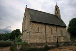 St Andrews Church, Bawley Bay, Gravesend Wallpaper