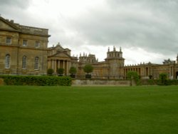 Blenheim Palace in Woodstock, Oxfordshire. Wallpaper