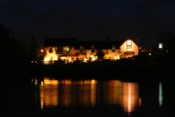The kingfisher, Chertsey, Surrey Wallpaper