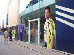 Chelsea Megastore Wallpaper