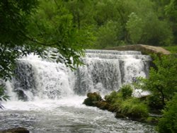 Another view of the Wier on the River Wye in Monsal Dale, Derbyshire Wallpaper