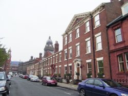 Park Square East. Leeds Wallpaper