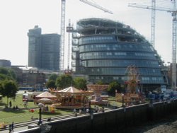 London - City Hall 2001 under construction