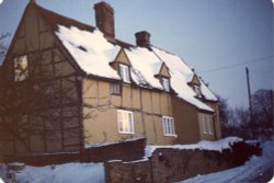 Cottesloe, Vicarage Road, winter 1981 Wallpaper