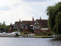 Horning, on the Norfolk Broads Wallpaper
