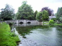 Ashford in the Water, Derbyshire Wallpaper