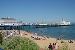 Eastbourne Promenade & Beach, East Sussex Wallpaper
