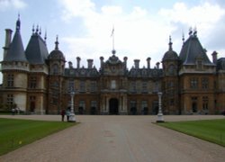 Rothschild Estate - Waddesdon Manor, Waddesdon, Buckinghamshire Wallpaper