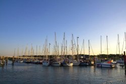 Evening in Yarmouth Harbour, Isle of Wight Wallpaper