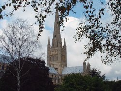 Norwich Cathedral, Norwich, Norfolk Wallpaper